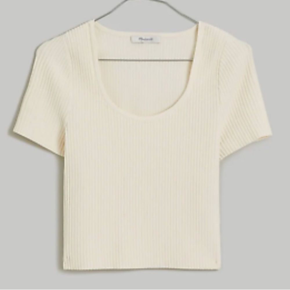 PrettyLittleThing Cream Ribbed Scoop Neck Crop Top
